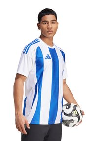 adidas Performance FUSSBALL - TEAM STRIPED - Sport T-shirt - weissblau