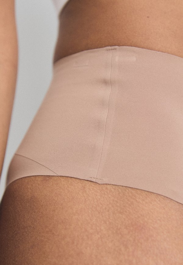 UNDIETECTABLE TANGA - Shapewear - cafe au lait4