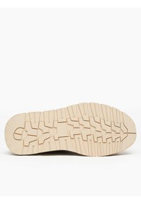 Gooce FAIRFIELD - Botas para la nieve - white