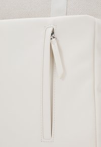 Even&Odd Ryggsekk - off-white