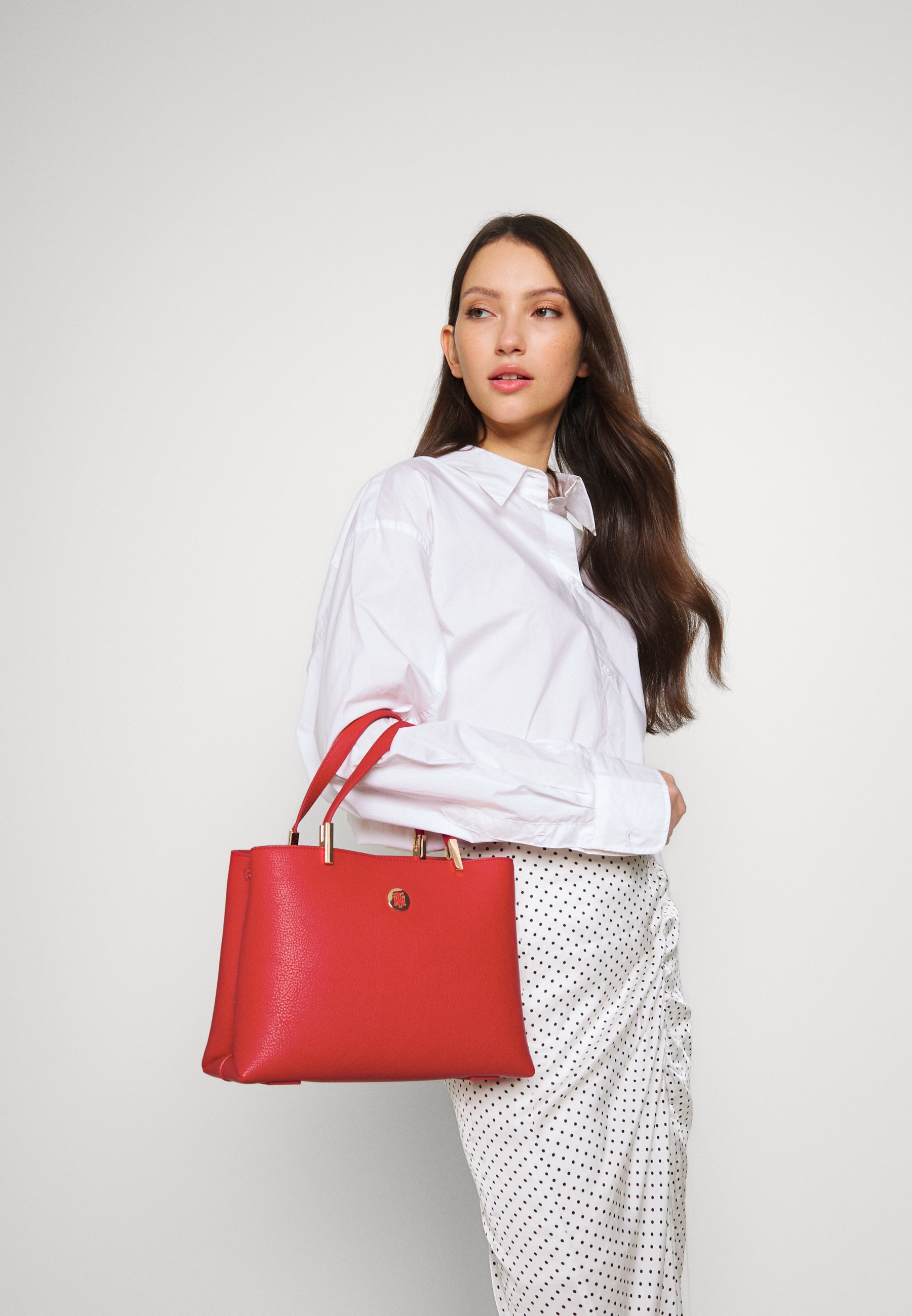 the core med satchel tommy hilfiger