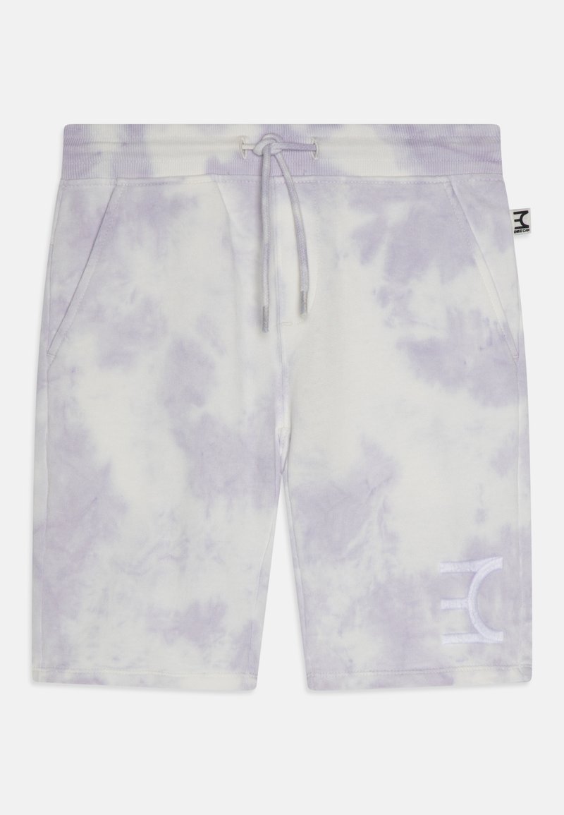 Short tie-dye violet clair et blanc avec poches avant, taille à cordon et logo brodé sur la partie inférieure de la jambe gauche.