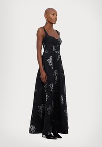 ML Monique Lhuillier THALIA SLEEVELESS LONG DRESS - Oblačila za posebne priložnosti - black/silver