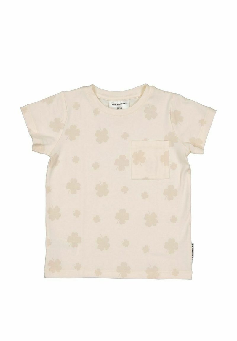 Krämfärgad t-shirt med korta ärmar och ett blommönster i en ljusare nyans, med en framficka och ett etikett på sidan.