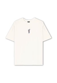 Bela kratka majica s kratkimi rokavi z majhnim osrednjim grafičnim motivom stilizirane modro-rdeče kače, ovite okoli rdeče plamene.