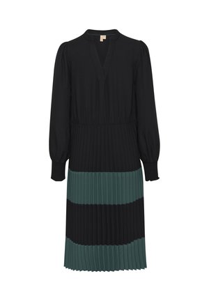 Czarna sukienka z długimi rękawami, głębokim dekoltem w kształcie litery V i elastycznym pasem w talii. Posiada plisowane turkusowe i czarne sekcje na spódnicy.