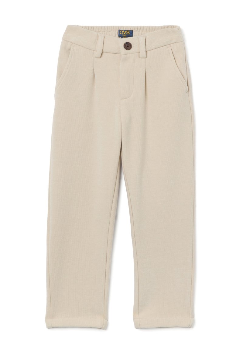 Pantalon en coton beige avec une fermeture à bouton à l'avant, deux poches latérales et une coupe droite. Texture lisse et détails de couture minimalistes.