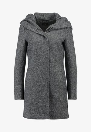 Manteau en mélange de laine gris avec une capuche, fermeture éclair à l'avant et deux poches latérales. Présente un tissu texturé et un design droit.