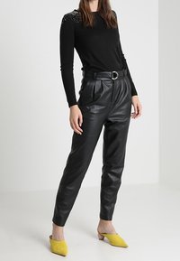 mint&berry Stickad tröja - black