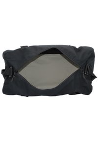 Bolsa de deporte negra con un interior espacioso. Tela texturada y duradera. Cuenta con una cremallera de longitud completa y correas de transporte resistentes. El interior es de color gris claro.