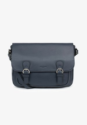 Borsa a tracolla in pelle blu scuro con accessori in argento, dotata di chiusura a pattina, due cinghie frontali e una tracolla regolabile.