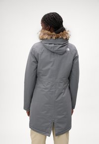 The North Face ZANECK PARKA - Párka - smoked pearl
