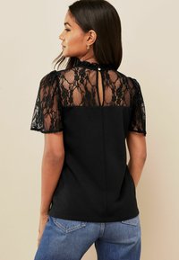Friends Like These FLUTTER SLEEVE - REGULAR FIT - Blúzka - black