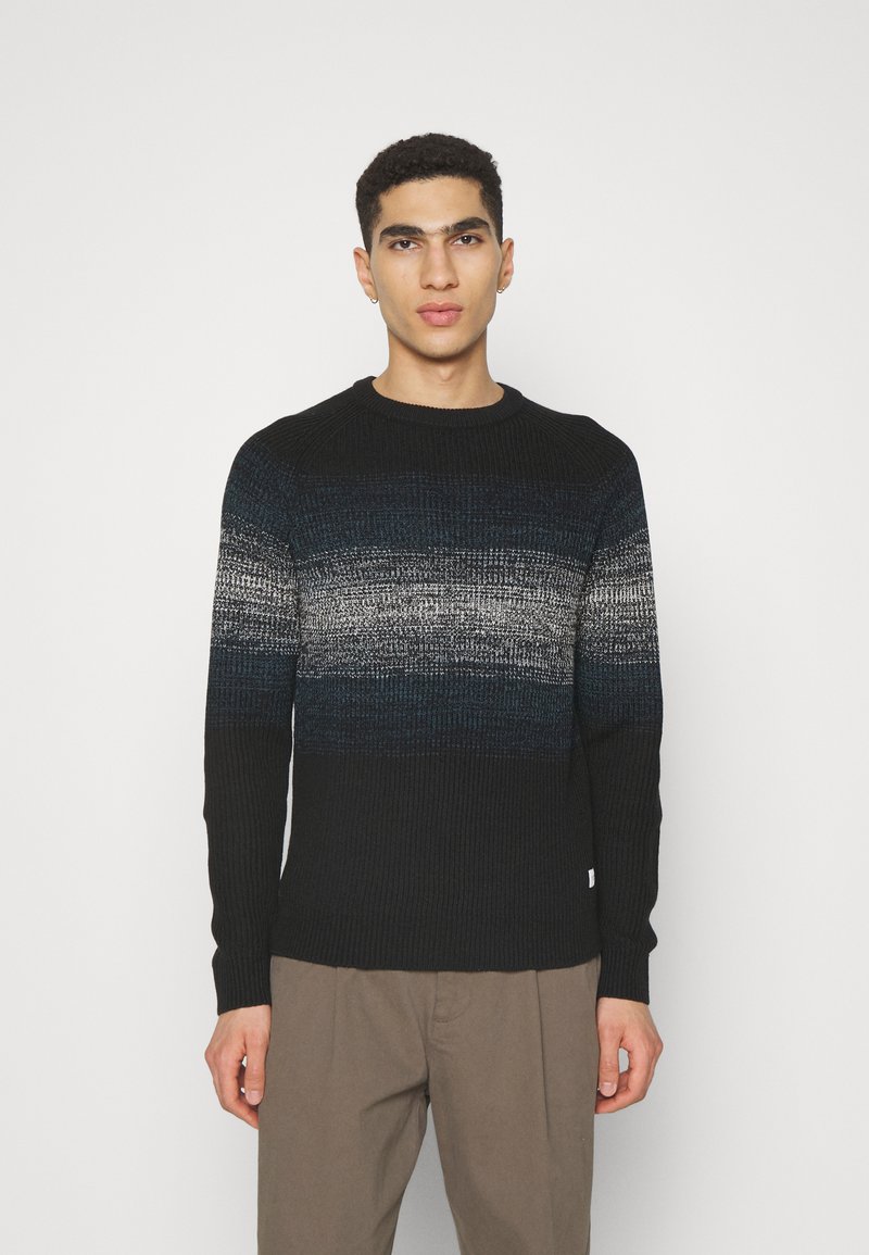 Jack & Jones JJPANNEL CREW NECK - Strikkegenser - black/sailor blue ...