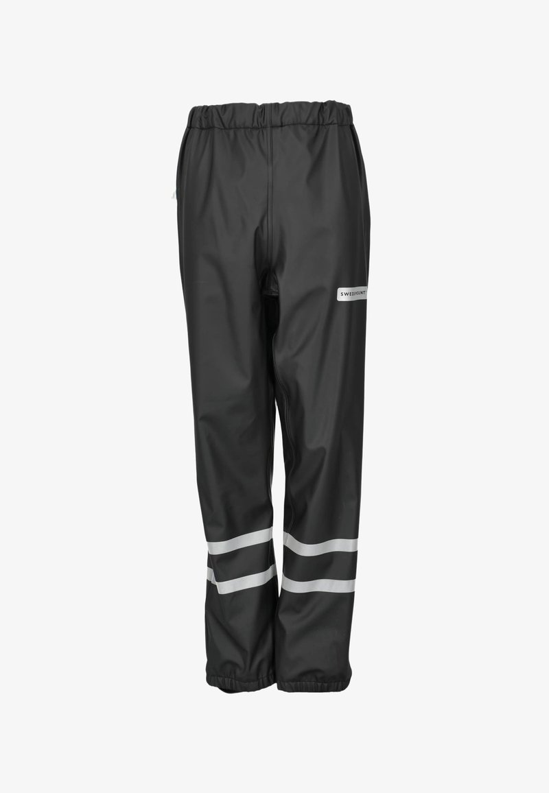 Czarne wodoodporne spodnie wykonane z materiału syntetycznego z elastycznym pasem, wyposażone w dwie białe odblaskowe paski w pobliżu mankietów.