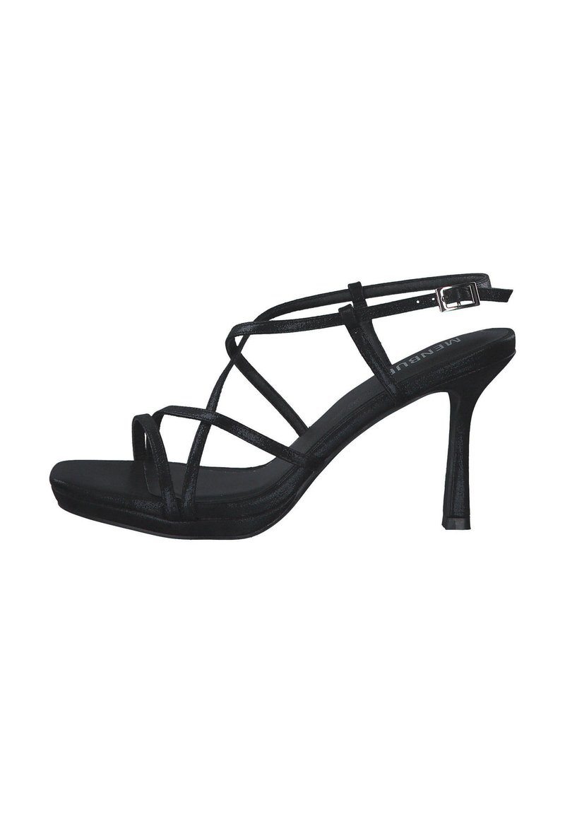 Sandalo nero con tacco alto, caratterizzato da sottili cinturini incrociati, punta aperta e una pianta quadrata. Presenta un tacco slanciato a stiletto e un accento con cinturino metallico.