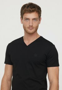 Lee Cooper AJESSY - T-shirt basique - noir