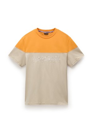 T-shirt in cotone con la parte superiore arancione e la parte inferiore beige. Logo "Napapijri geographic" ricamato davanti. Maniche corte.