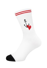 Białe bawełniane skarpetki z czerwonymi paskami u góry, czarnym palcem oraz haftowanym wzorem kotwicy splecionej z czerwonym sercem.