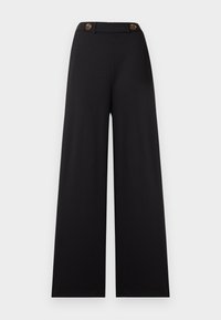 Pantalon noir à jambes larges avec une taille haute, doté de deux boutons marron et d'un tissu lisse et texturé. Sans motifs ni accents supplémentaires.