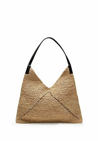 Torebka wykonana z plecionego słomy o kształcie V, z teksturowanym wykończeniem i czarną skórzaną rączką. Podkreślona przeszytymi wzorami.