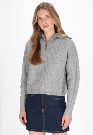 - Sweter