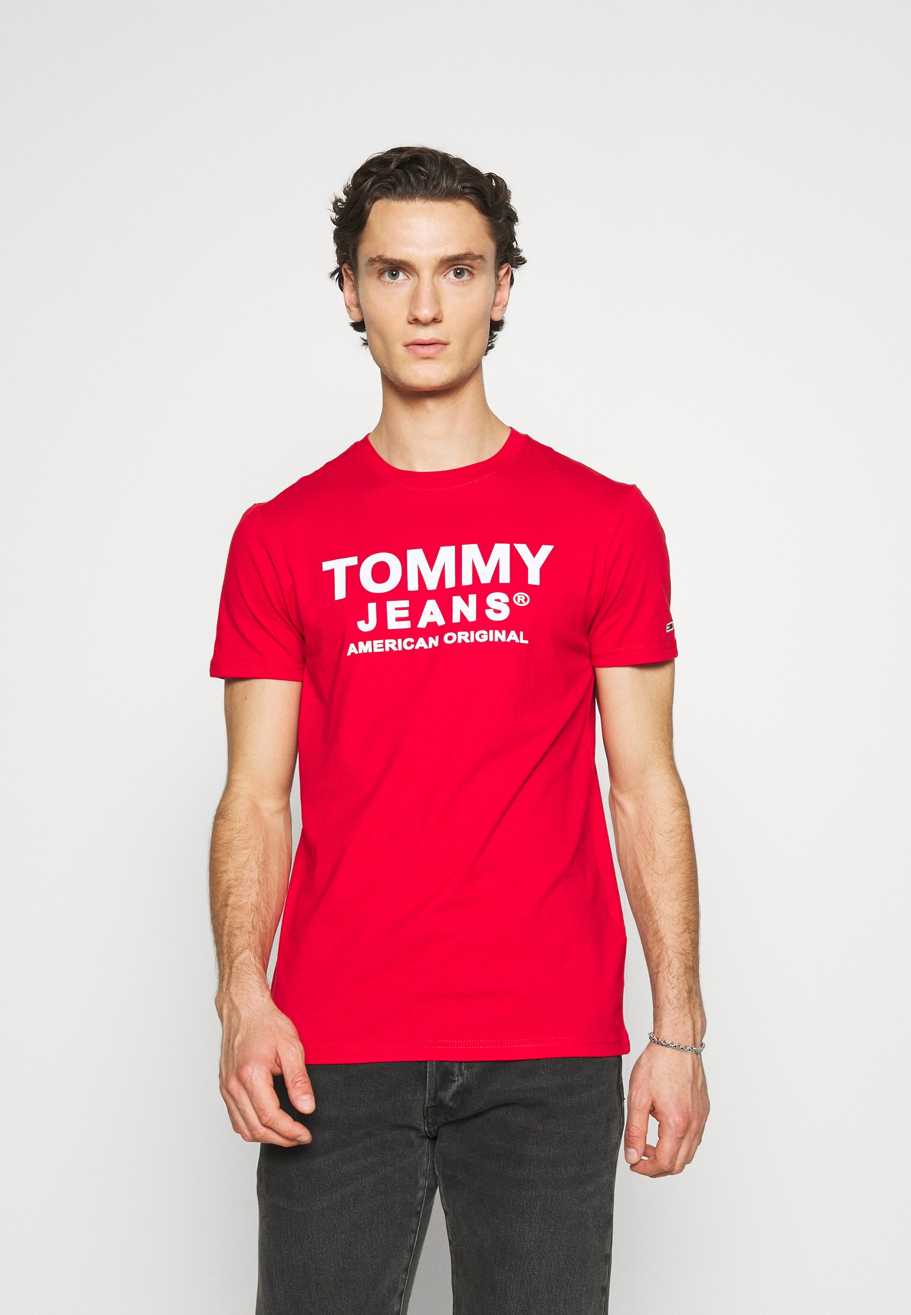 Tommy Jeans TJM ESSENTIAL FRONT LOGO TEE - T-Shirt print - deep crimson/rot  - Zalando.at
