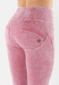 Freddy Vaqueros pitillo - rosa