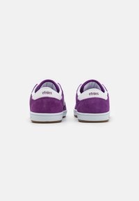 Etnies LITTLE KIDS WINDROW UNISEX - Sportbačiai - purple/white