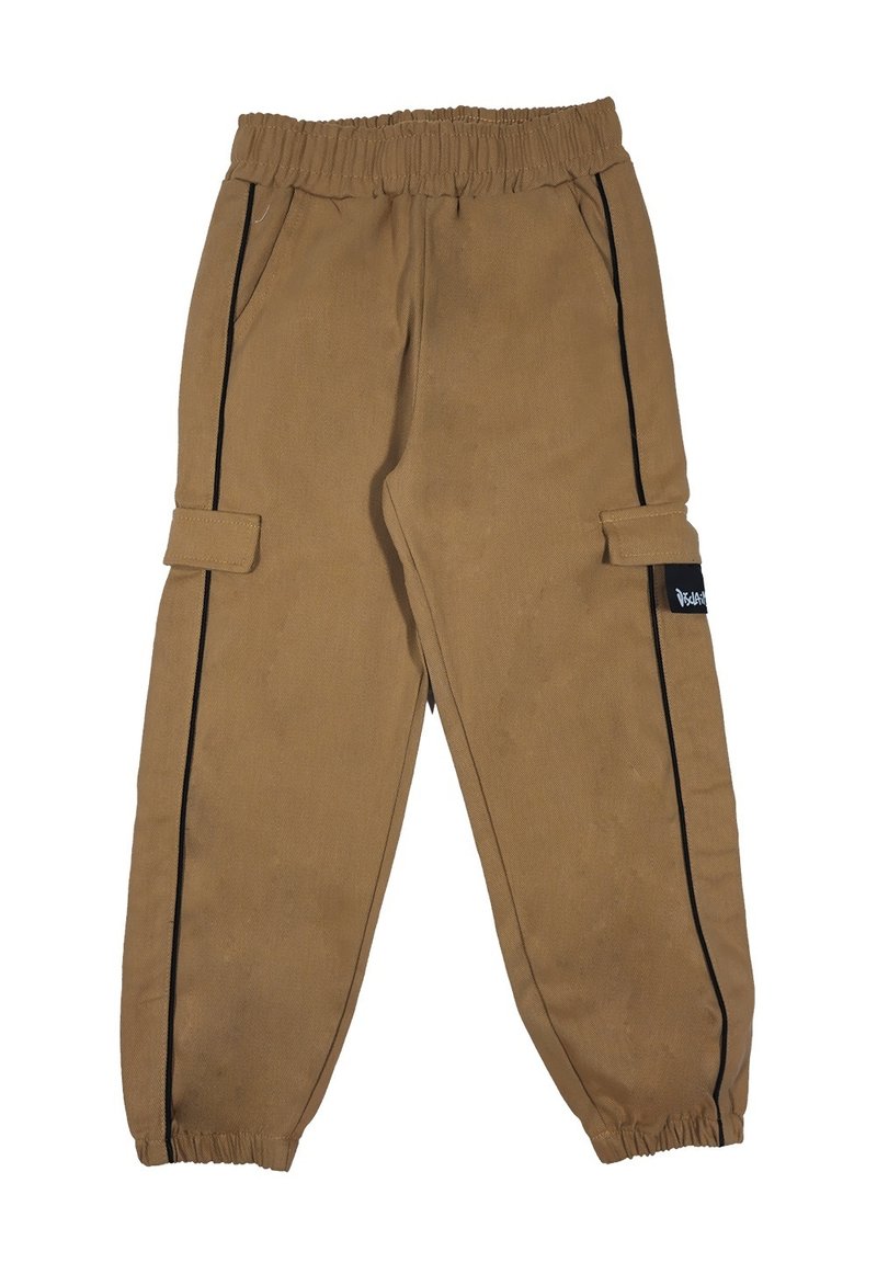 Pantaloni cargo marroni con una cintura elastica, tasche laterali e strisce nere sui lati. Realizzati in un tessuto testurizzato.