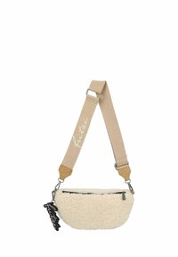 Bolso de hombro de textura de piel de color beige con una cremallera negra, correa de lona ajustable y una etiqueta negra con el texto "futtri" en una fuente cursiva.