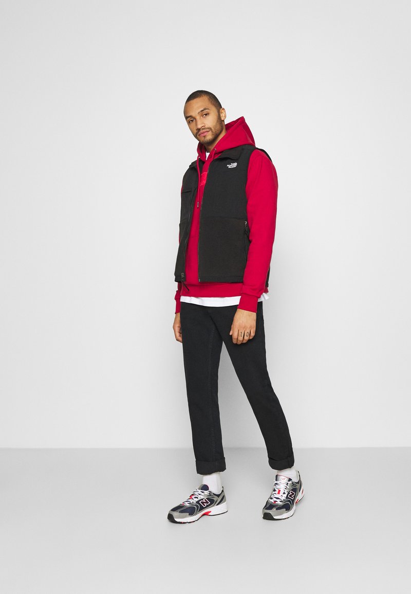 Herren Skinny Fit | Nudie Jeans GRITTY JACKSON Jeans Straight Leg Black Forest/black denim - OE48508 Herren Skinny Fit | Nudie Jeans GRITTY JACKSON Jeans Straight Leg Black Forest/black denim - OE48508
