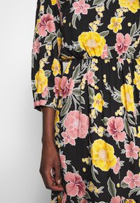 Dorothy Perkins Vapaa-ajan mekko - black