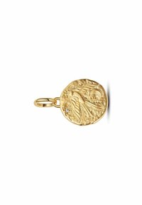 Pendente in oro con design embossed di un uccello e stelle, con un piccolo accento di diamante. Forma circolare e superficie liscia.