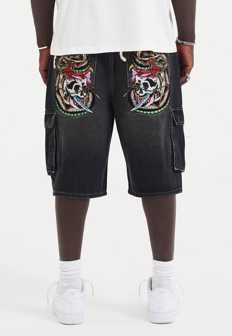 Ed Hardy - SKULL DAGGER THRU SNAKE RELAXED - Denim shorts - black, Enlarge