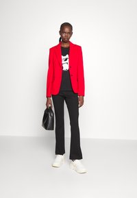 KARL LAGERFELD IKON CHOUPETTE - Camiseta estampada - black