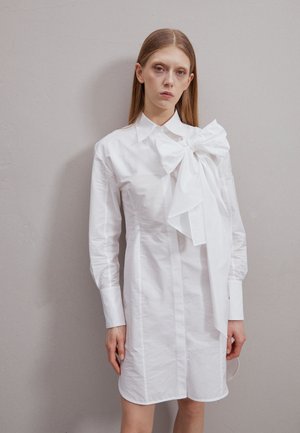 Victoria Beckham WRAP SHIRT DRESS - Φόρεμα πουκάμισο - white