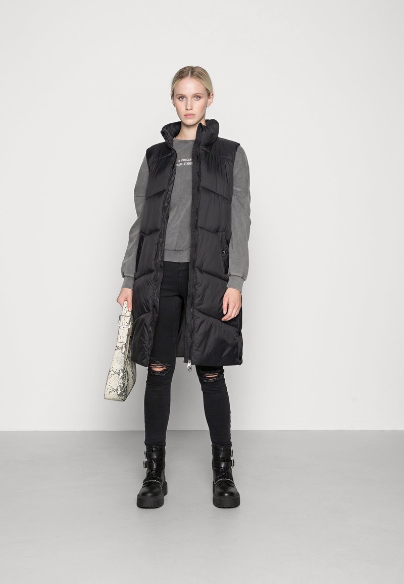 Damen Leichte Jacken | Vero Moda VMUPPSALA GA NOOS Weste black/schwarz - JX07791 Damen Leichte Jacken | Vero Moda VMUPPSALA GA NOOS Weste black/schwarz - JX07791