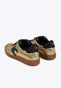 LOLA CASADEMUNT Trainers - gold