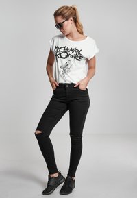 Mister Tee MY CHEMICAL ROMANCE - Triko s potiskem - white