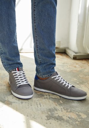Sneaker low - grey