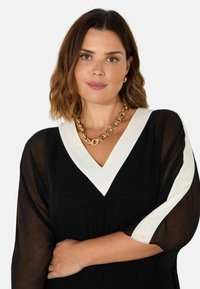 Live Unlimited London V-NECK OVERLAY  - Tunica - black