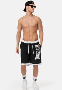 Lonsdale CLENNELL - Short de bain - black white