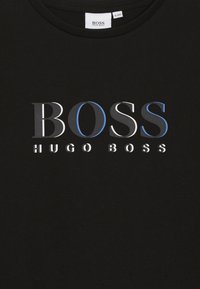 BOSS Kidswear Långärmad tröja - schwarz