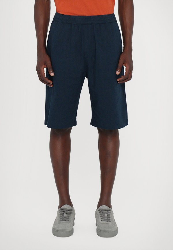 ENOCH  - Shorts - salute