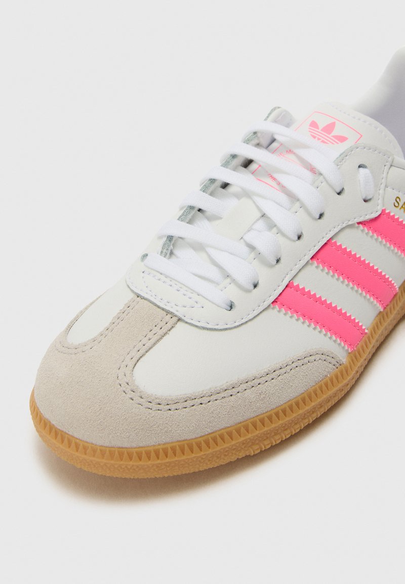 adidas Originals SAMBA OG UNISEX - Trainers - white/lucid pink/gum/white -  Zalando