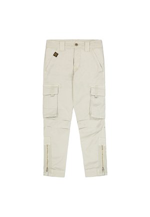 Lichtbeige cargobroek met knoop- en ritssluitingen, voor- en zijflappzakken, en ritsen bij de enkels.