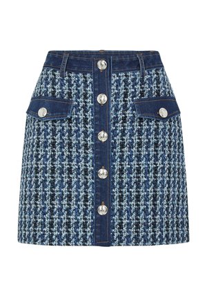 Falda de mezclilla y tweed con un patrón texturizado azul, botones frontales y dos bolsillos laterales con acentos metálicos.