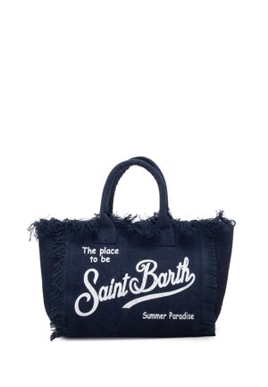Sac cabas bleu marine avec bords effilochés et anses, avec texte blanc "The place to be Saint Barth Summer Paradise" sur le devant.