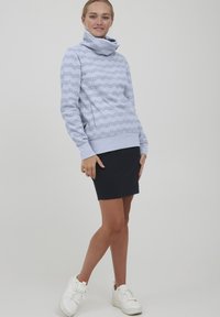 Oxmo OXVERNITA - Sudadera - brunnera blue